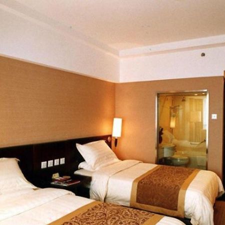 Dong Fang Hotel Pechino Esterno foto