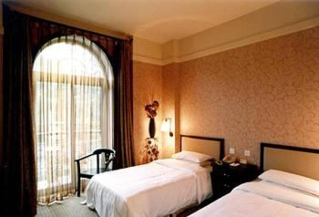 Dong Fang Hotel Pechino Esterno foto