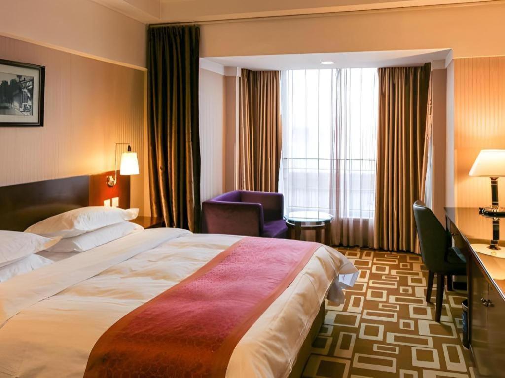 Dong Fang Hotel Pechino Esterno foto