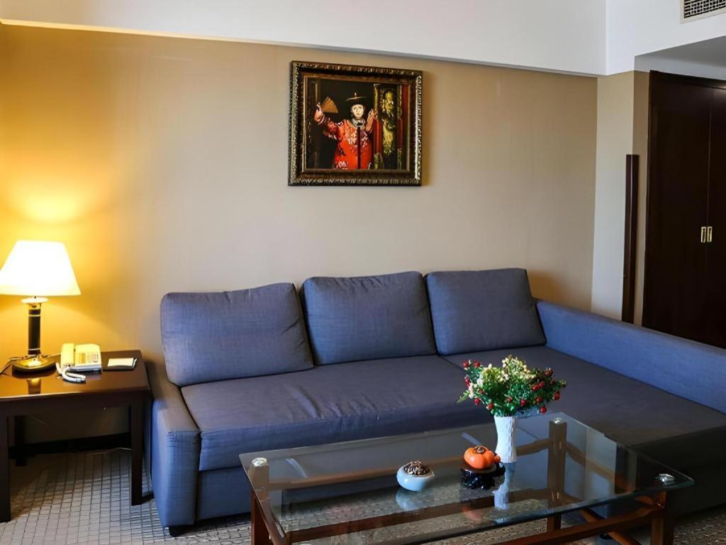 Dong Fang Hotel Pechino Esterno foto