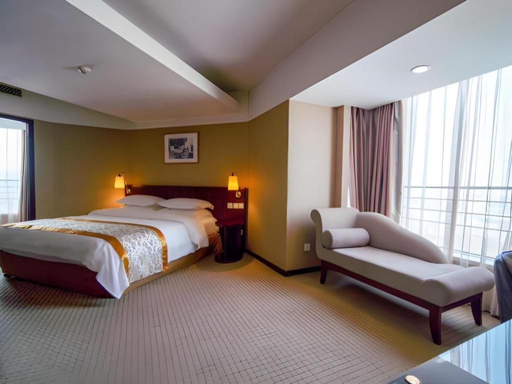 Dong Fang Hotel Pechino Esterno foto