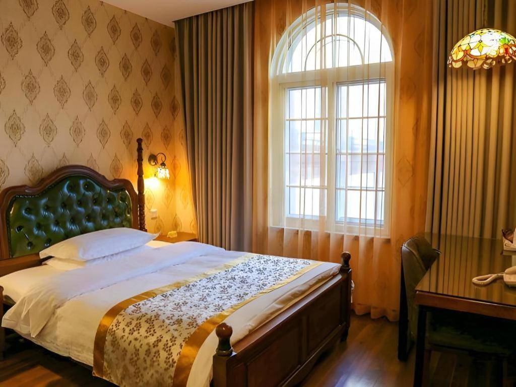 Dong Fang Hotel Pechino Esterno foto