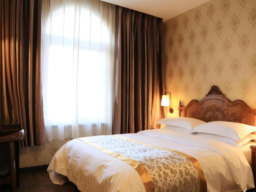 Dong Fang Hotel Pechino Esterno foto